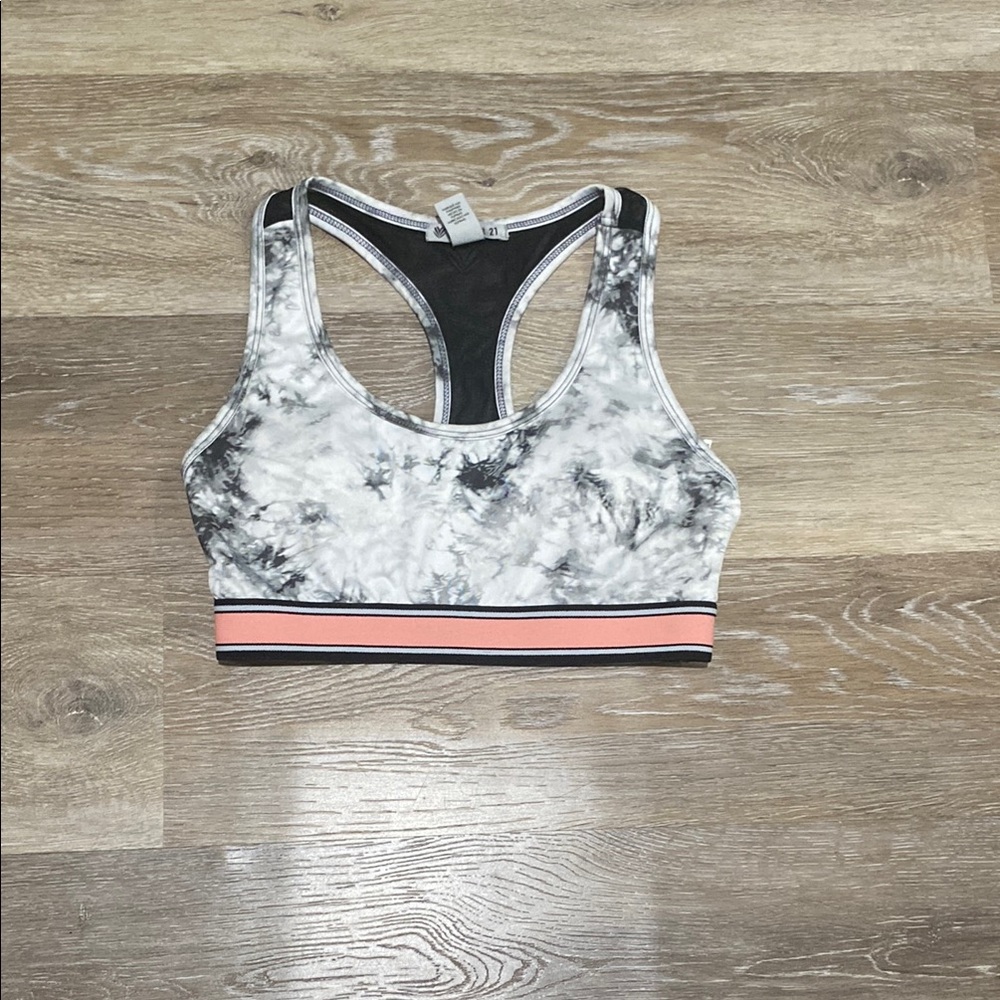 sports bra